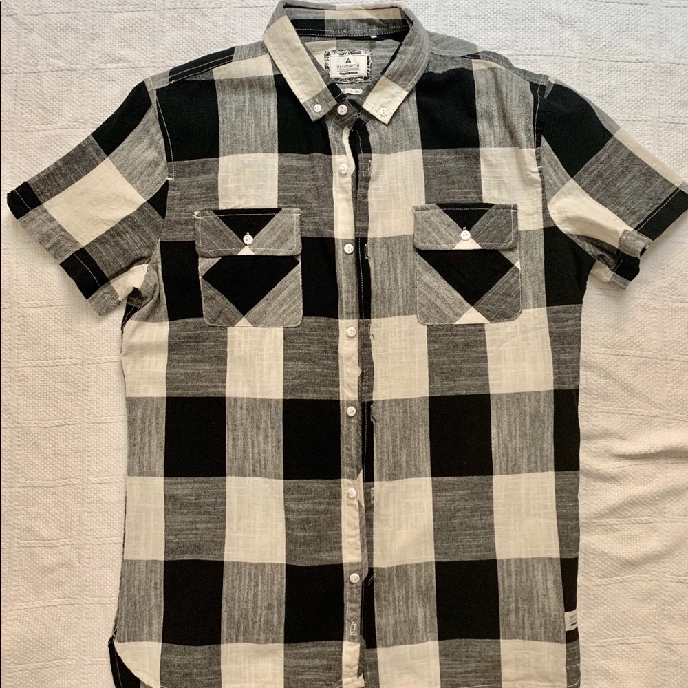 Short sleeve casual shirt B&W Gingham print Size M